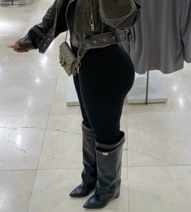 Nora H.